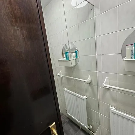 London Stockwell Station Apartment Room photo