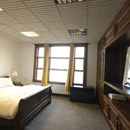 London Stockwell Station Apartment Room photo
