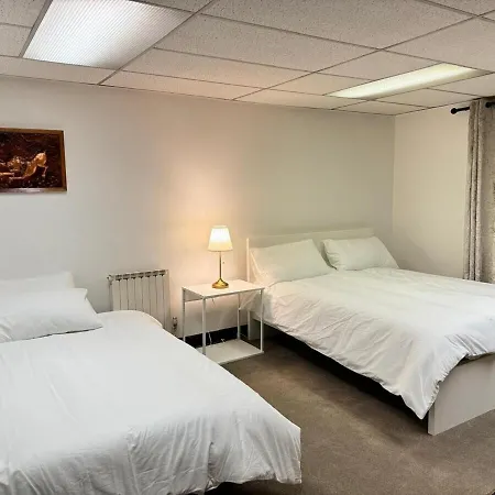 London Stockwell Station Apartment Room photo