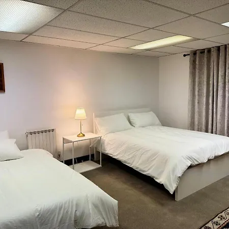 London Stockwell Station Apartment Room photo