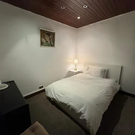 London Stockwell Station Apartment Room photo